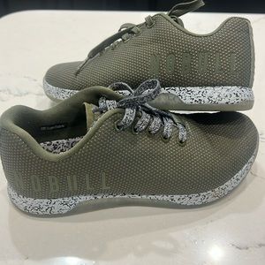 No Bull Trainer army green